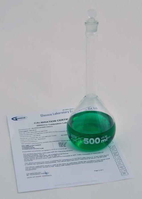 VOLUMETRIC FLASK, CLASS A, GLASS STOPPER, INDIV. CERT, 200ML | UNI1-FG5639-200